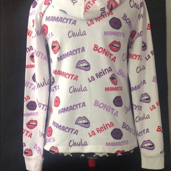 On fire size S new sweater Bonita ,Mamacita chula - Picture 2 of 4